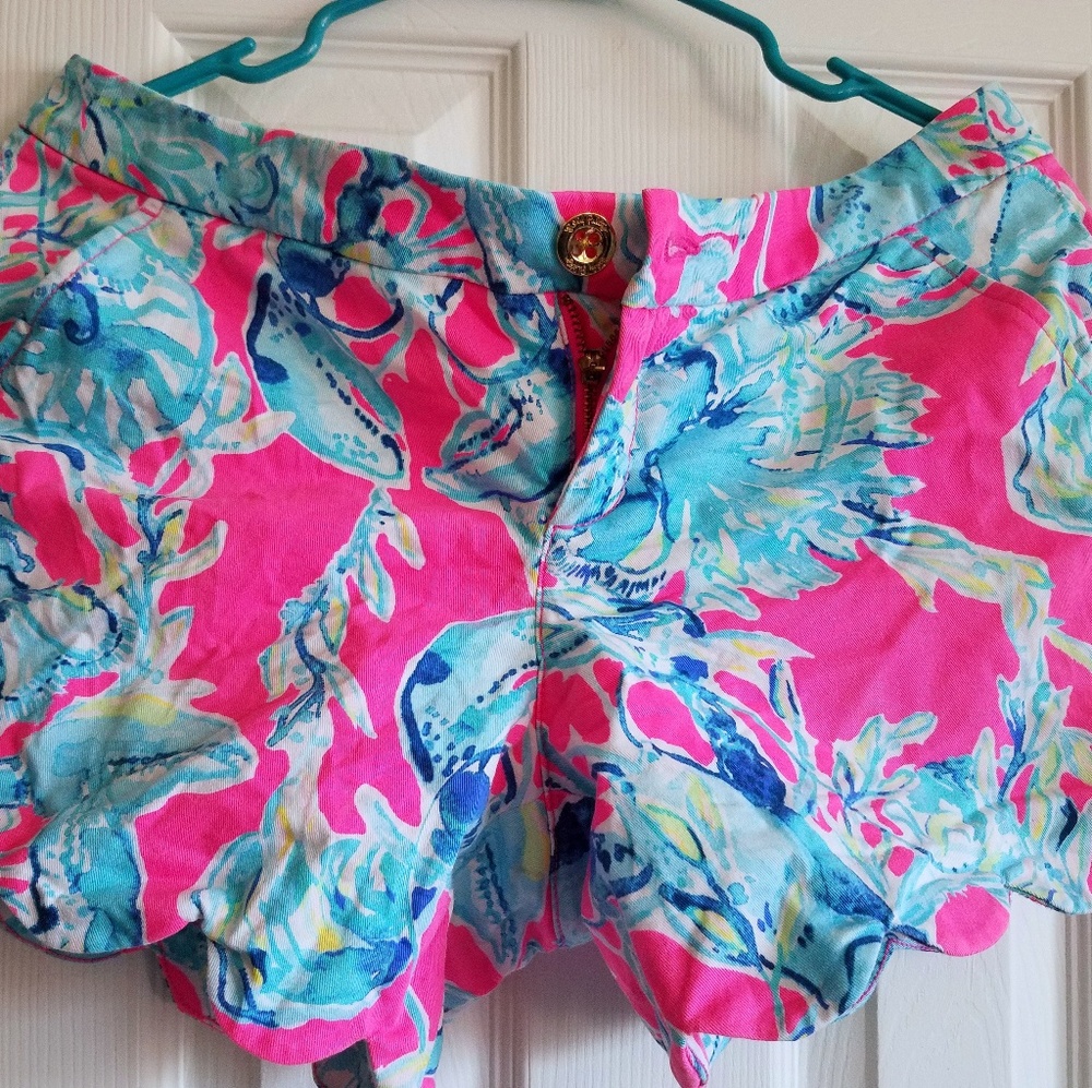 Lilly Pulitzer "Lobsters in Love" Buttercup shorts